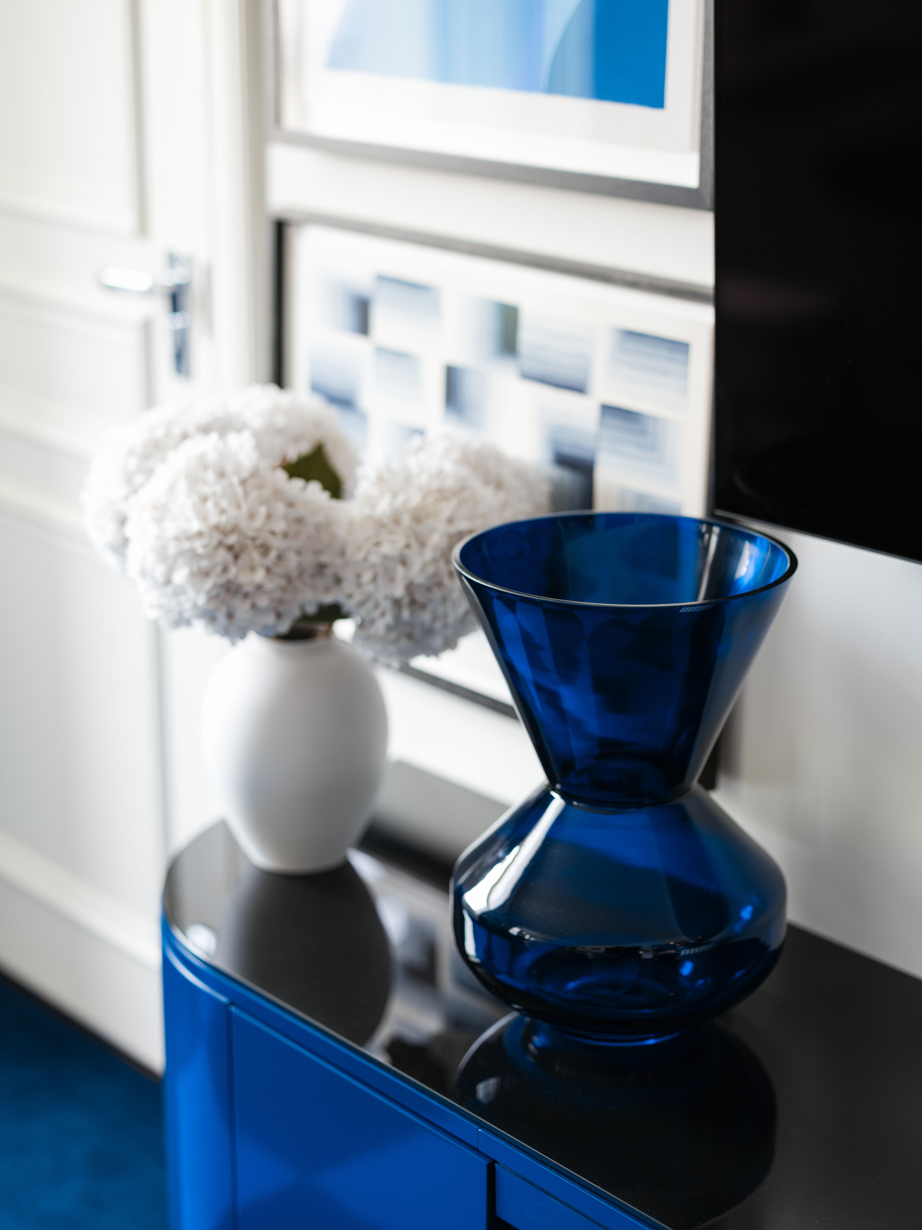 T MWAI PORTFOLIO 167 SOF3 Sofitel Suites WEBSITE SSJ suites blue sofitel luxury Grade II detail cabinet