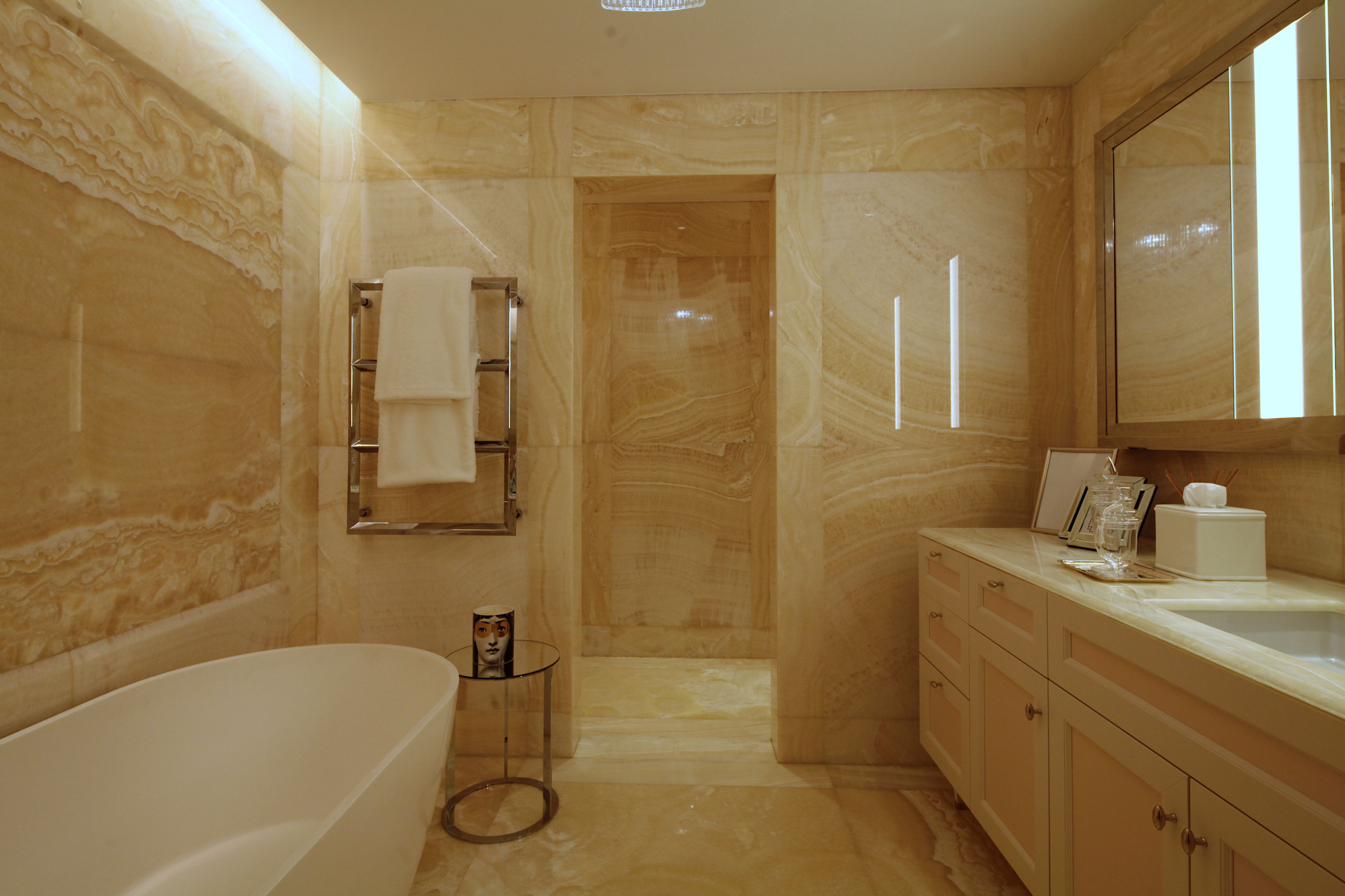 mwai vanilla onyx childrens bathroom luxury